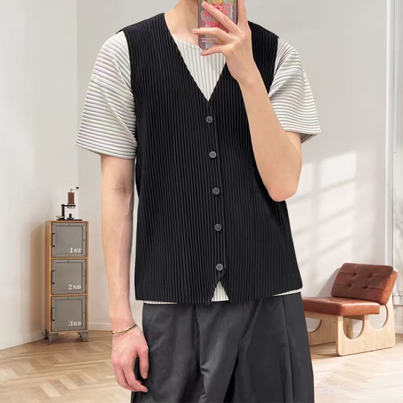 Undershirt Crew Neck - قميص داخلي أصلي بطيات من Miyake