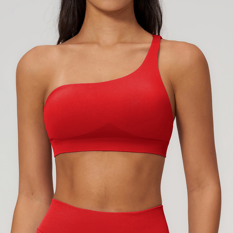 حمالة صدر رياضية نسائية بكتف و - مراجعة Quick Dry Underwear وسعره