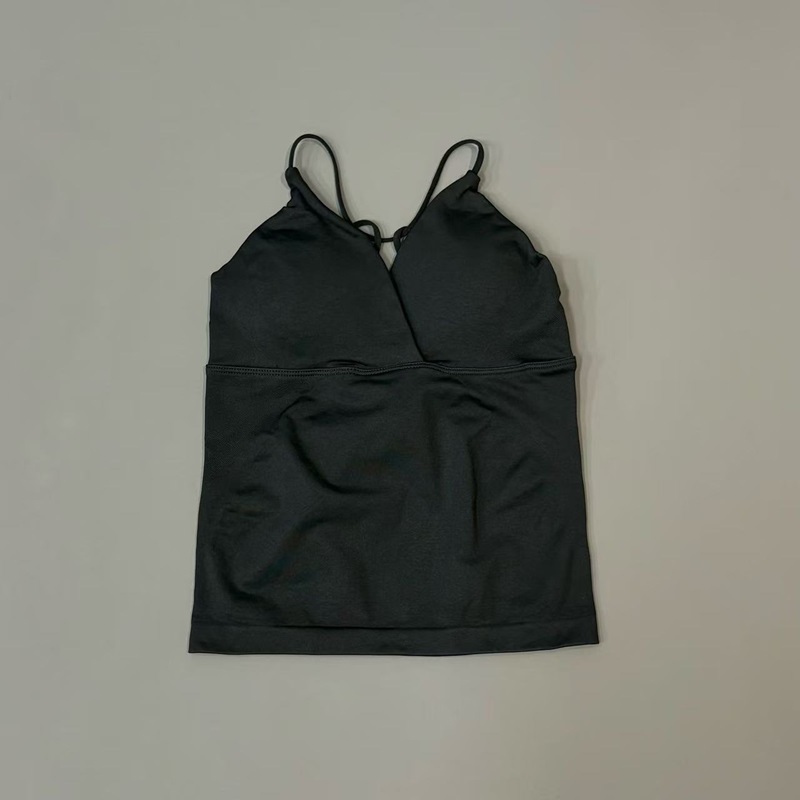 فيجن تويست توب طويل للرياضة وا - مراجعة Suspender Tank Top وسعره