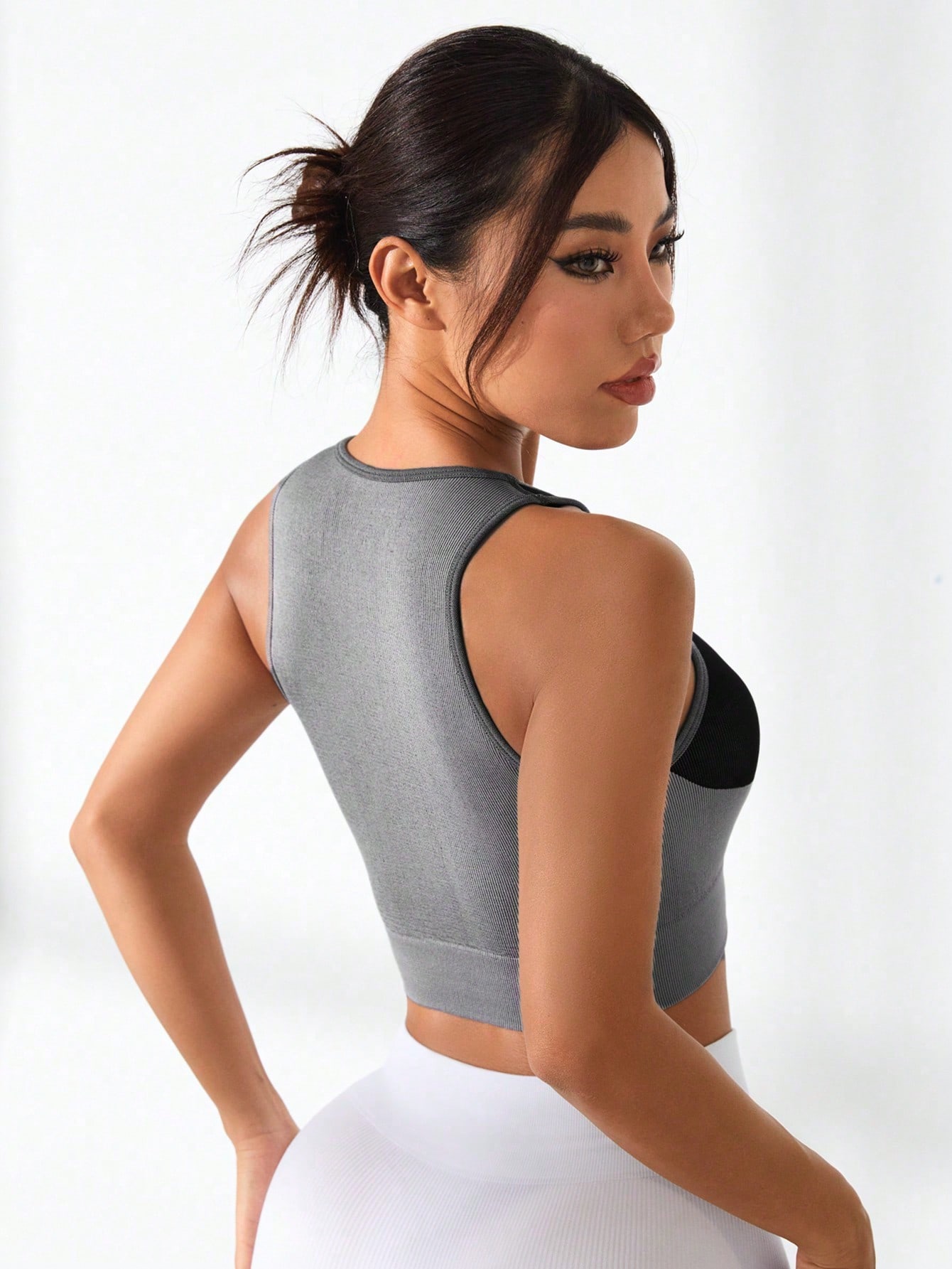 توب نسائي قصير مضلع بخطوط متقا - مراجعة Tank Top Ribbed وسعره