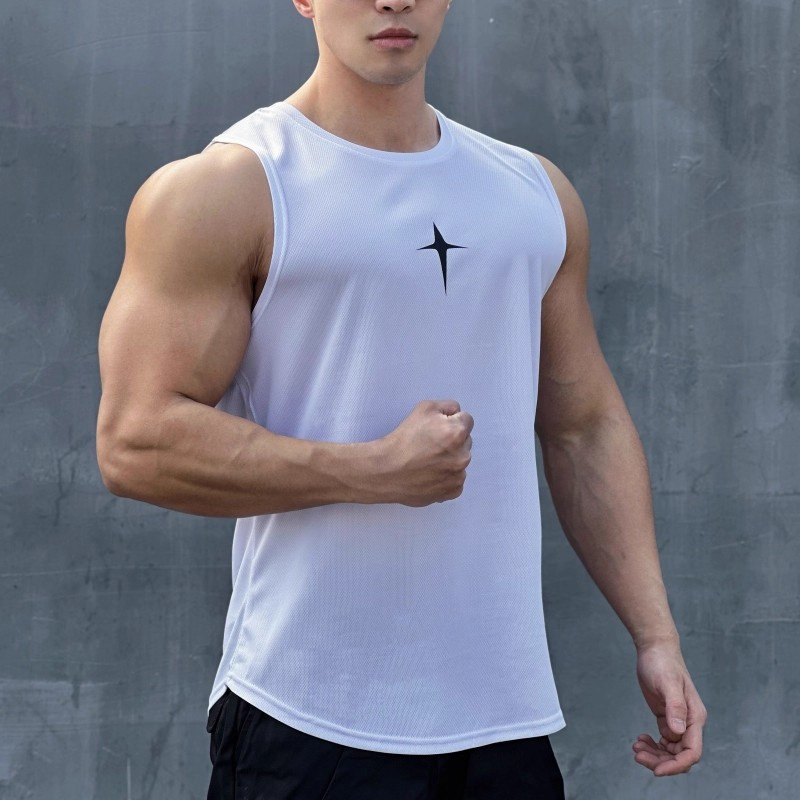 سترة صيفية بدون أكمام للرياضات - مراجعة Undershirt Crew Neck وسعره