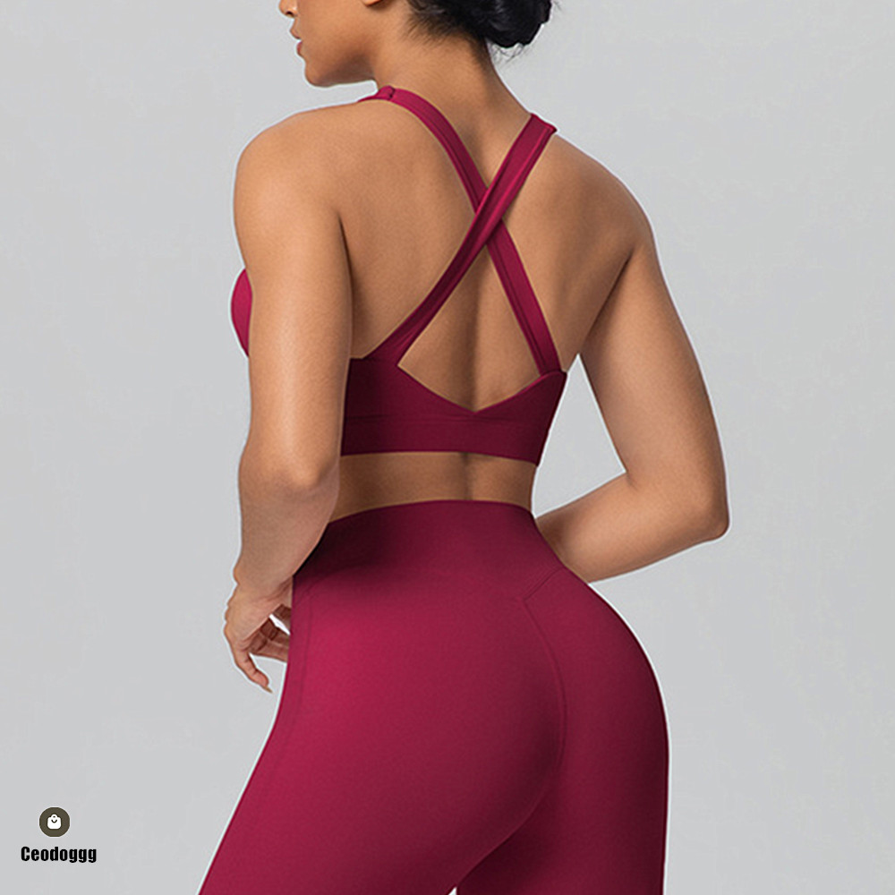 حمالة صدر رياضية نسائية بحمالة - مراجعة Suspender Tank Top وسعره